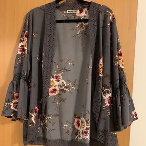 Gray floral kimono